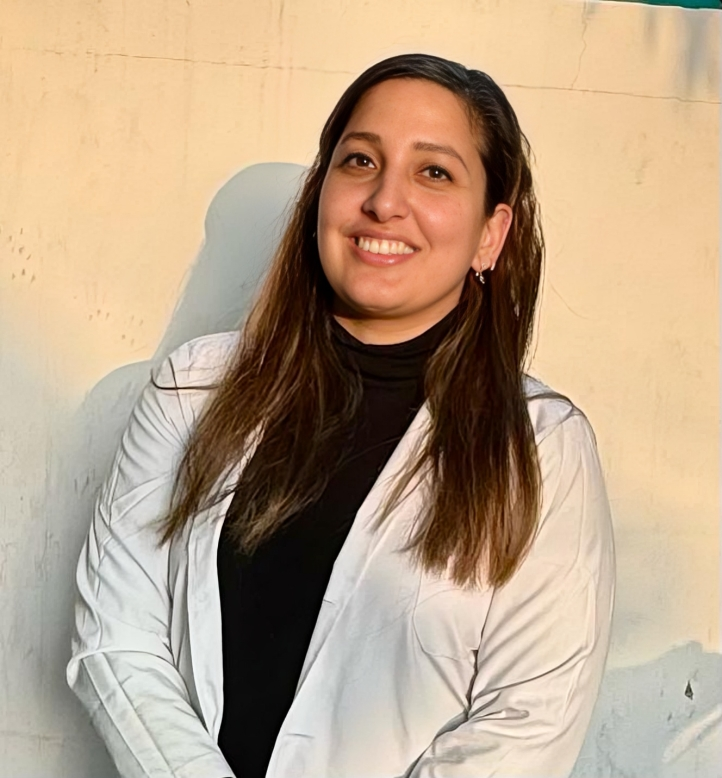 Dr. Aastha 